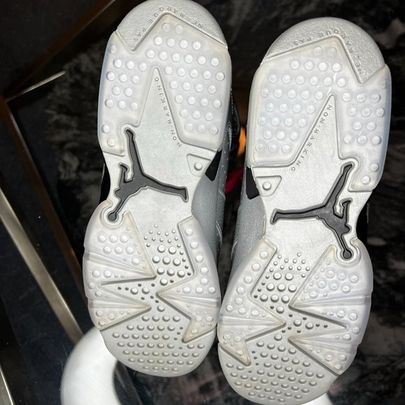 Jordan 2012 Valentines Day 6s Size 6 - Picture 9 of 10